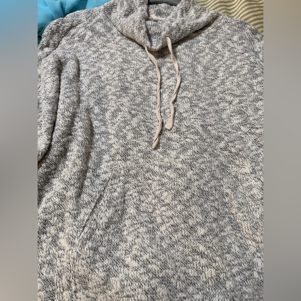 Lou & Grey Gray Poncho - Picture 2 of 4